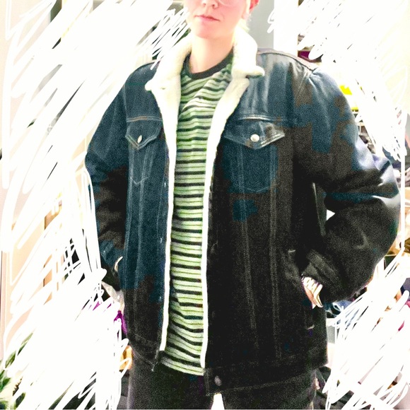 GAP Dark wash denim Sherpa Trucker Jacket NEW - Picture 8 of 10